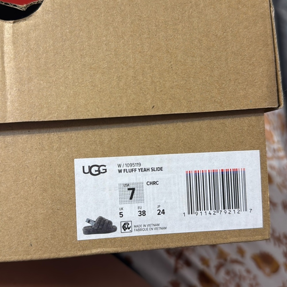 COPY - Ugg slipper